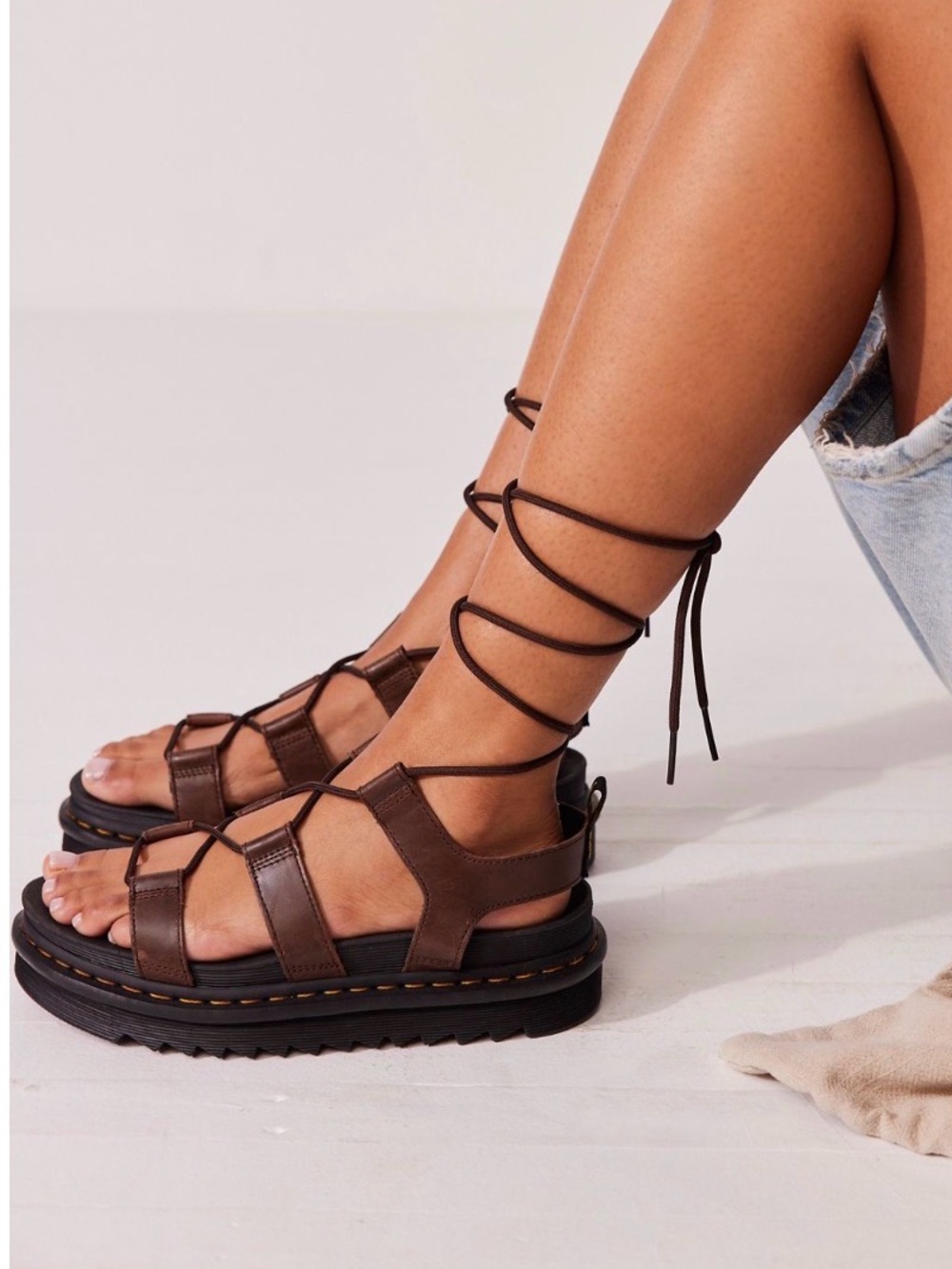 NWOB Dr. Martens Women's Nartilla Brown Leather Sandal. Size 10. MSRP $100
